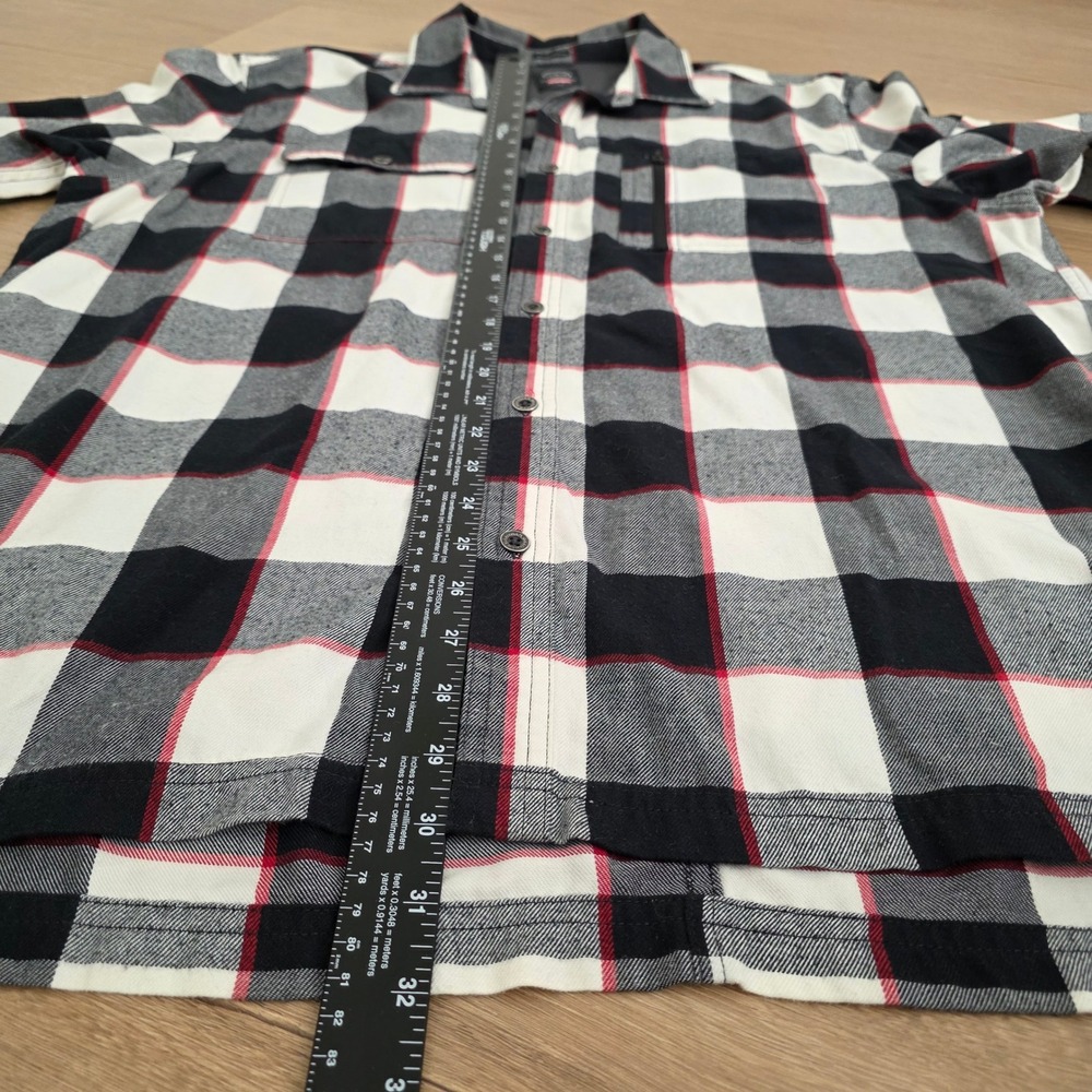 Wrangler Plaid Button Up Shirt ATG Men's XL Recycled Polyester Blend - Picture 7 of 8